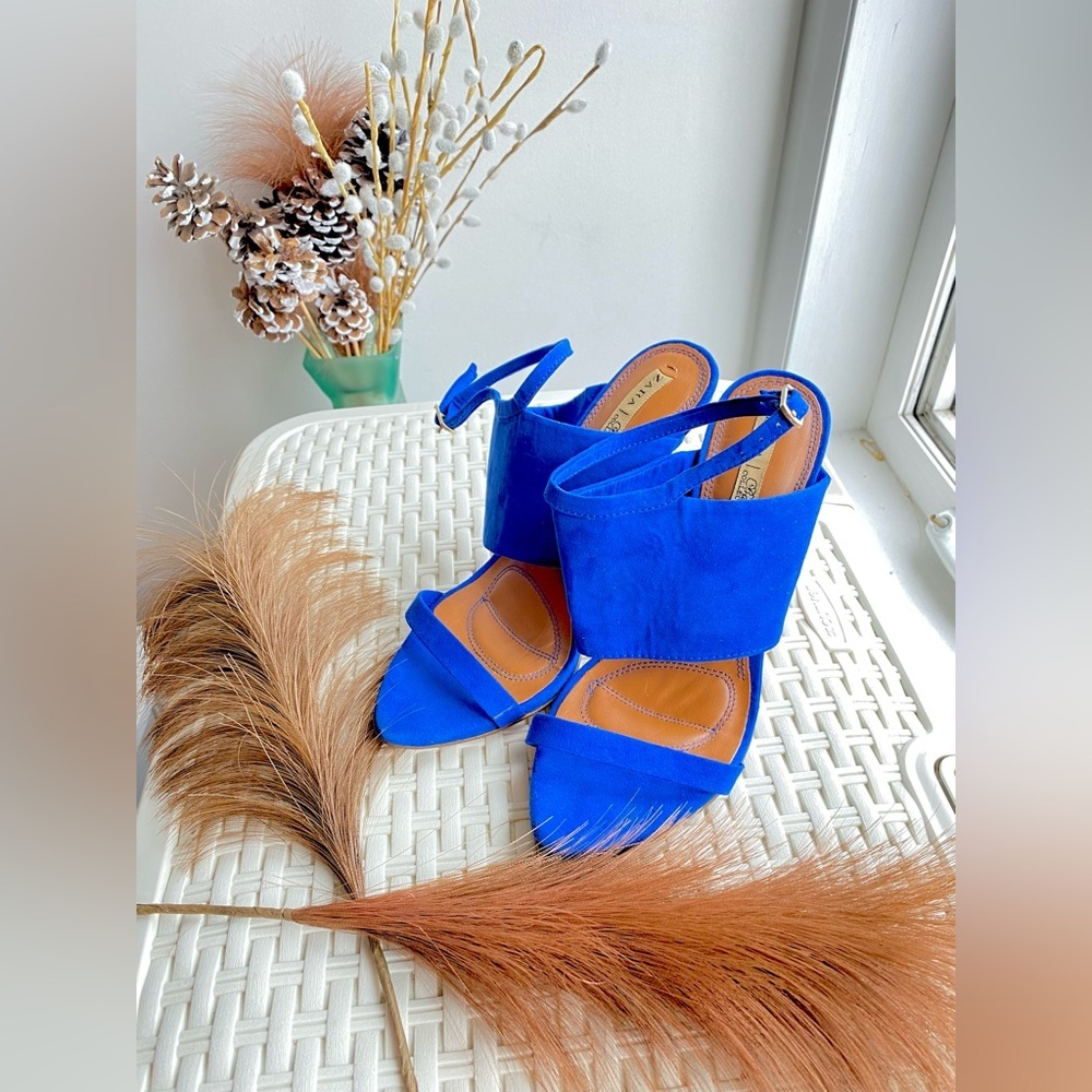 Zara Stilletos in blue
